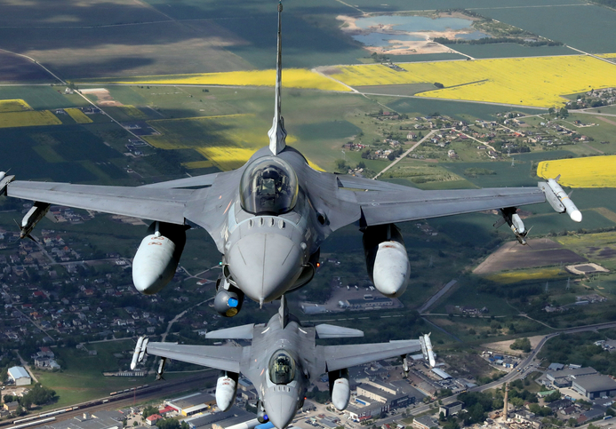Україна втратила винищувач F-16, - Повітряні сили